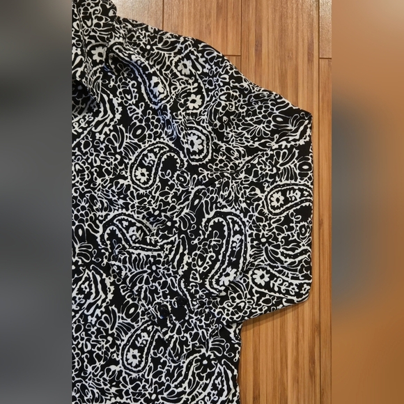 NWT Notations Paisley Print Top - Picture 3 of 12